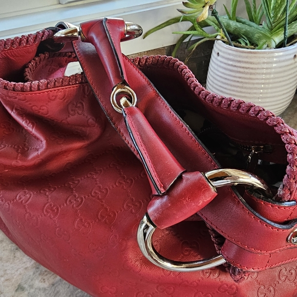 GUCCI Guccissima Large Horsebit  Hobo in Red ❤️ - Picture 14 of 16